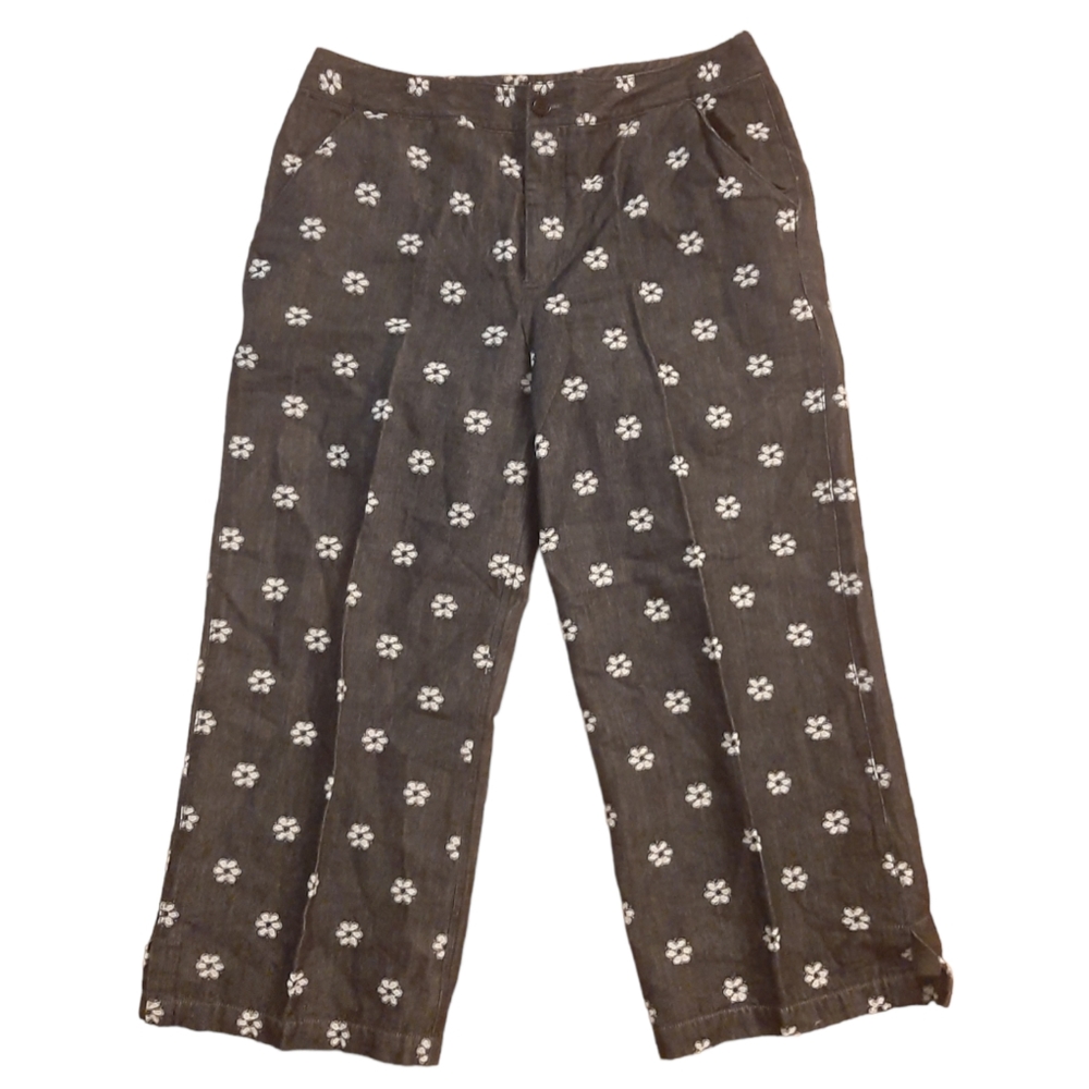 Cambridge Dry Goods Company Flower Capris Size 8
